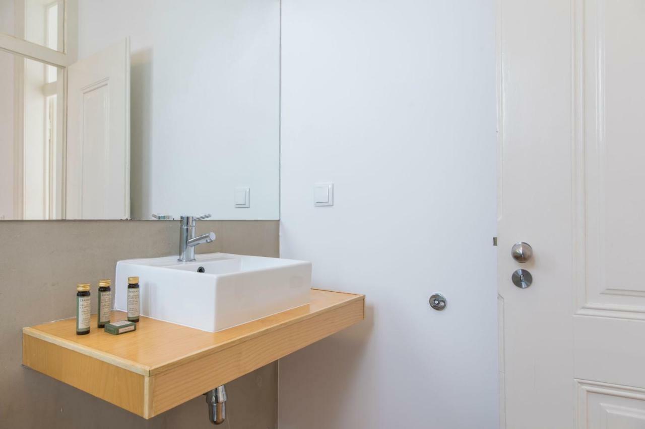 Lovelystay - Sunny Santa Catarina II Lisbon Exterior photo